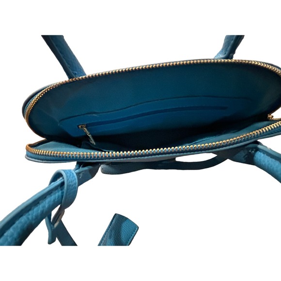 Stylish Electric Blue Bebe Purse - Trendy Fashion Accessory! - Picture 3 of 3